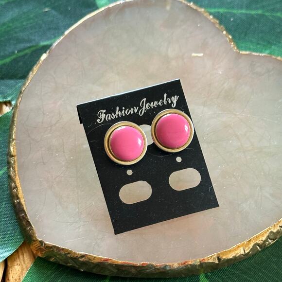 BOGO FREE HOT PINK STUD EARRINGS - Picture 1 of 4